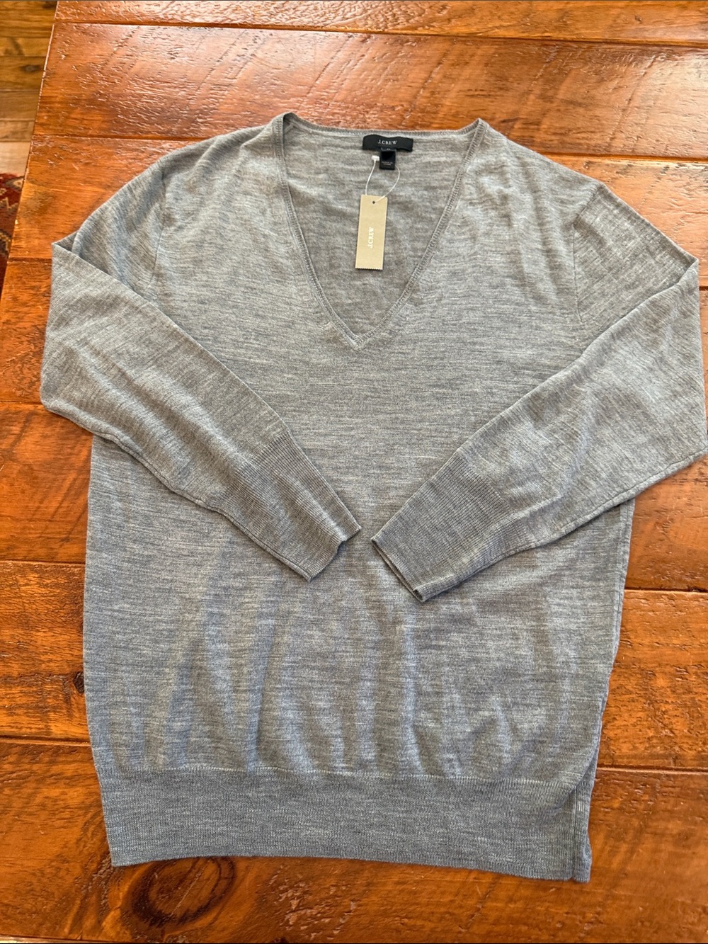 J. Crew Women’s V-Neck Lightweight 100% Merino Wool Gray Sweater
